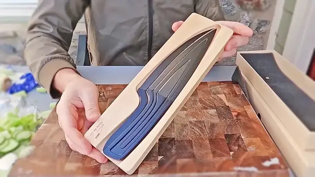 Video thumbnail for 10 Strangest Kitchen Knives You Didn't Know Existed