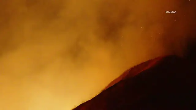 Video thumbnail for US, Los Angeles: Calimesa Shore Fire Burns 2050 Acres Overnight.