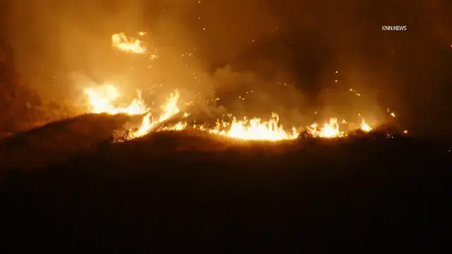 Video thumbnail for US, Los Angeles: Calimesa Shore Fire Burns 2050 Acres Overnight.