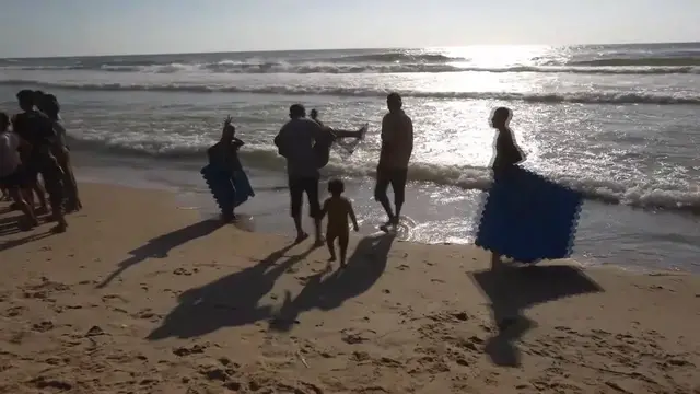 Video thumbnail for Summer heat deepens hardship for Gaza's tent-dwelling families.