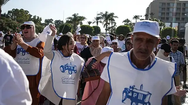 Video thumbnail for 'I expect nothing': Morocco elections test young people's faith in politics