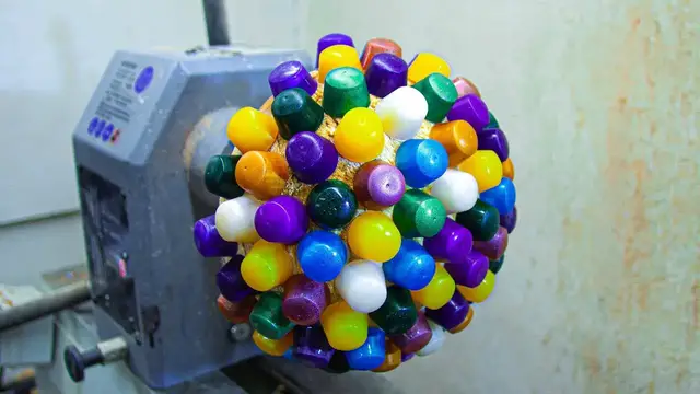 Video thumbnail for Woodturning - The Dotted Bowl