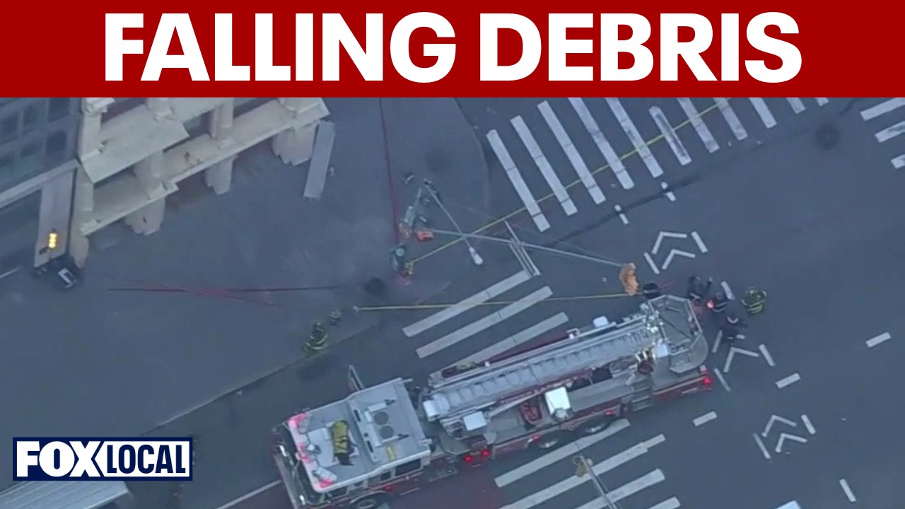 Video thumbnail for Debris falls from building in Lower Manhattan