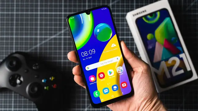 'Video thumbnail for Samsung Galaxy M21 Unboxing & Hands On'