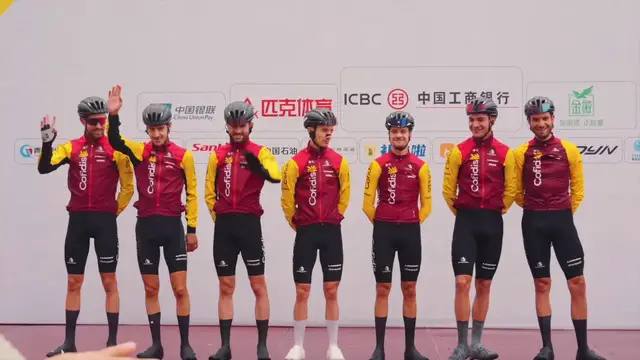 Video thumbnail for China: Tour of Magnificent Qinghai opens in NW China.