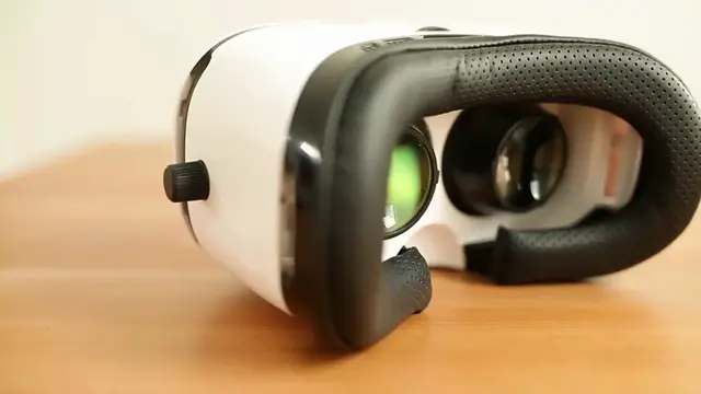 Video thumbnail for Minecraft VR Setup Guide