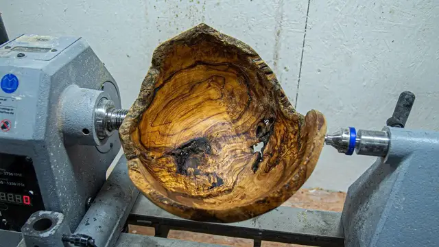 Video thumbnail for Woodturning - Olive Bowl to Piece of Art