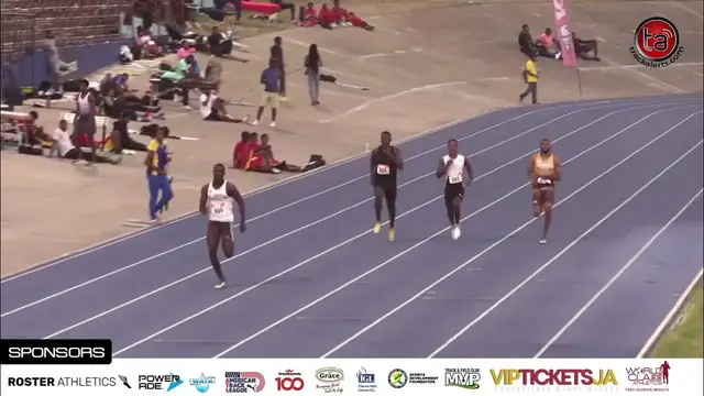 Video thumbnail for Roy Miller Wins Men's 400m Race in Impressive Fashion at Velocity Fest 13