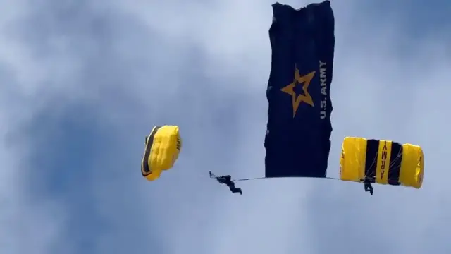 Video thumbnail for US: Parachutists Land at Rochester Airshow 2026.