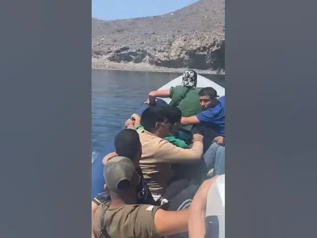 Video thumbnail for An alleged people smuggling network transports people from Algeria to Spain.