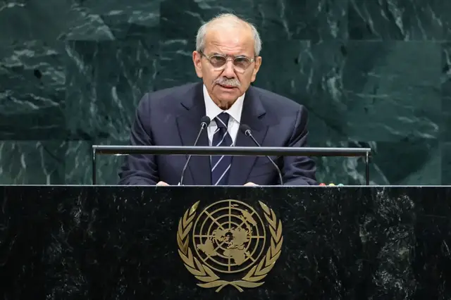 Video thumbnail for Lebanon PM calls for full Israeli withdrawal in UN address
