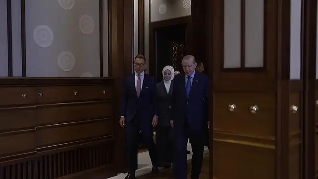 Video thumbnail for Türkiye: Turkish, Finnish presidents meet on sidelines of NATO summit in Ankara.
