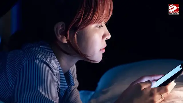 Video thumbnail for UK government proposes overnight social media curfew for older teens