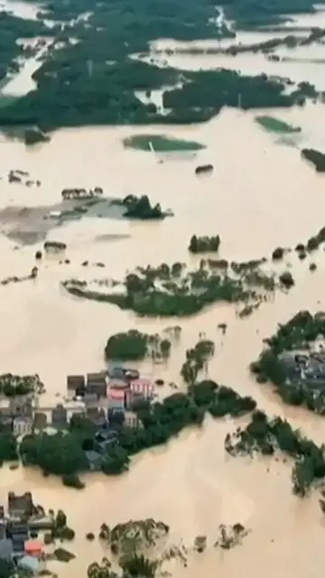 Video thumbnail for Extreme weather kills several in China