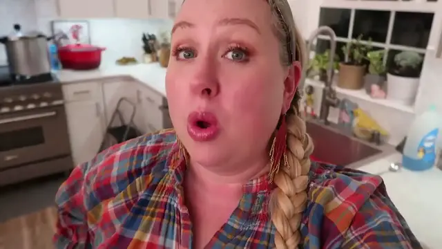 'Video thumbnail for How to Cook 40 Massive Freezer Meals for Dinners (720p 30fps)'