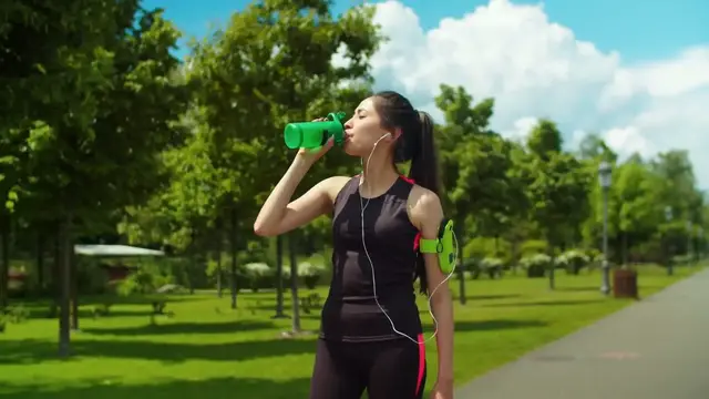 Video thumbnail for Women Drinking water