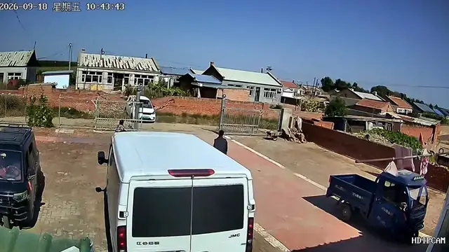 Video thumbnail for Car Backs Into Wall in Heilongjiang Parking Lot