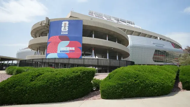 Video thumbnail for Exploring Kansas City: Arrowhead Stadium & Its History