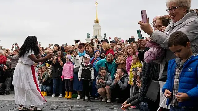 'Video thumbnail for Annual military music festival gets underway on Moscow's Red Square'