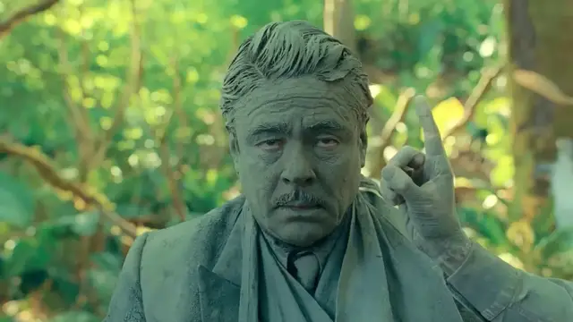 Video thumbnail for The Phoenician Scheme: The World (Featurette)