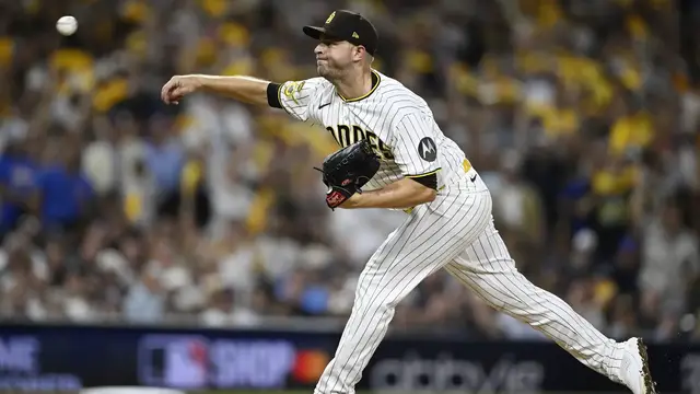 Video thumbnail for Padres Overwhelm Cubs; Michael King Shines Brightly