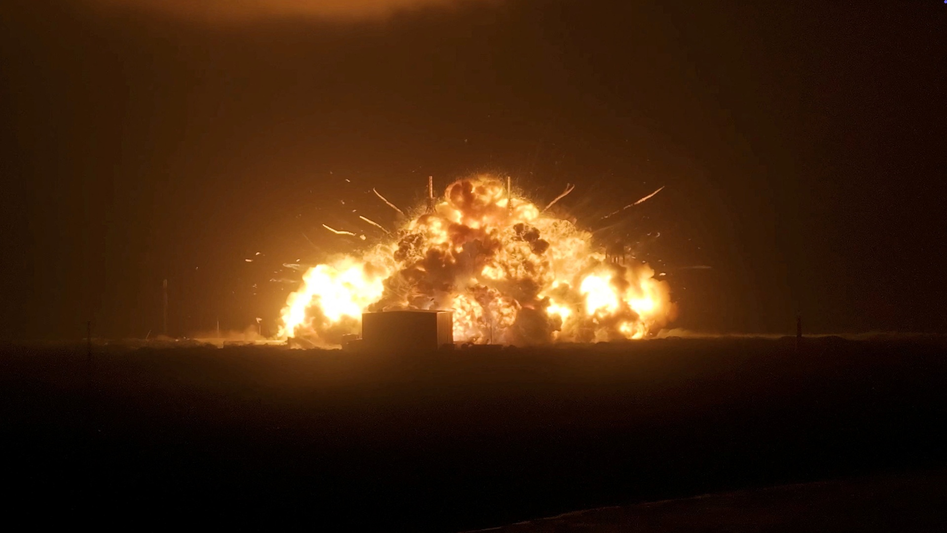 Video thumbnail for Blue Origin investigating cause of New Glenn rocket explosion
