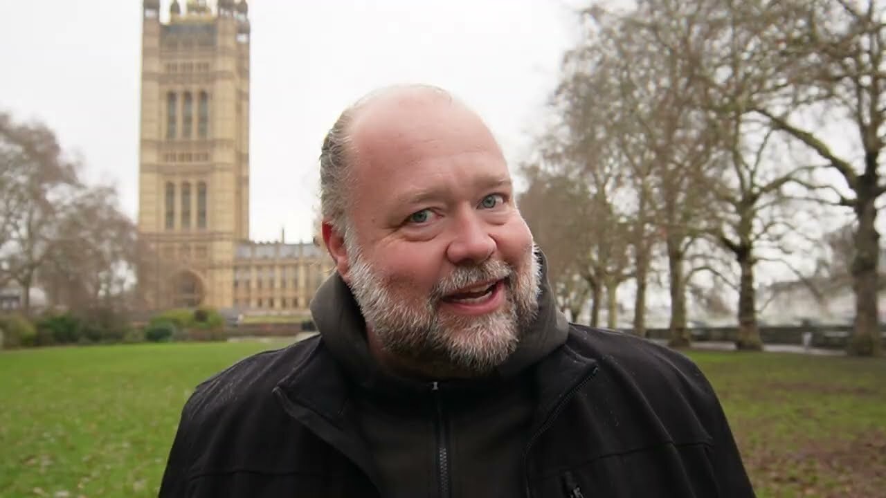 Video thumbnail for How to Apply for ETA - The UK Electronic Travel Authorization Pre-Clearance