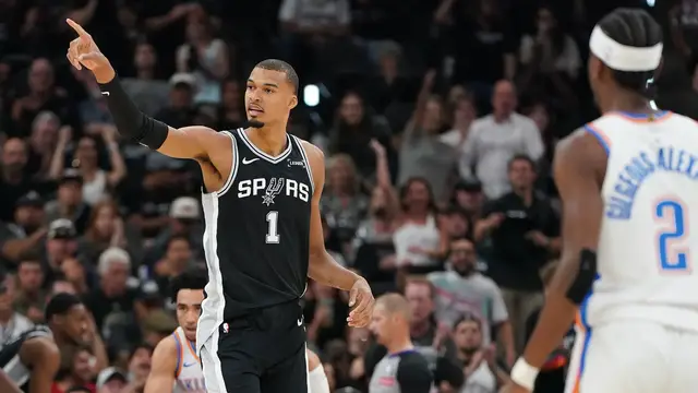 Video thumbnail for NBA Futures Analysis: OKC, Spurs, & Knicks Betting Odds Breakdown