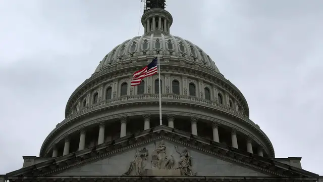 Video thumbnail for Congress divided as war on Iran becomes a midterm election issue