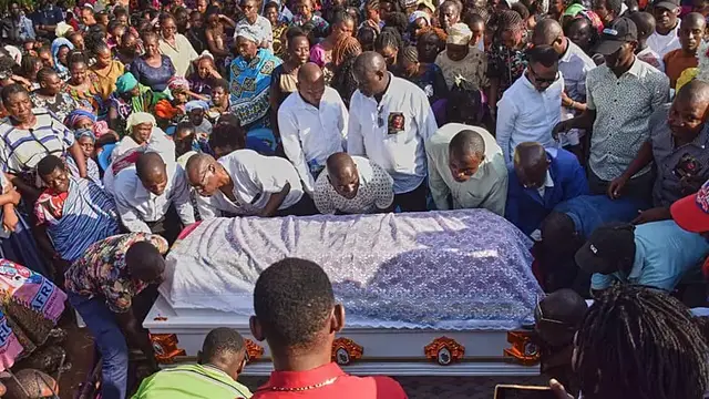 Video thumbnail for Kenyan mothers die by the hundreds in childbirth as health care remains weak