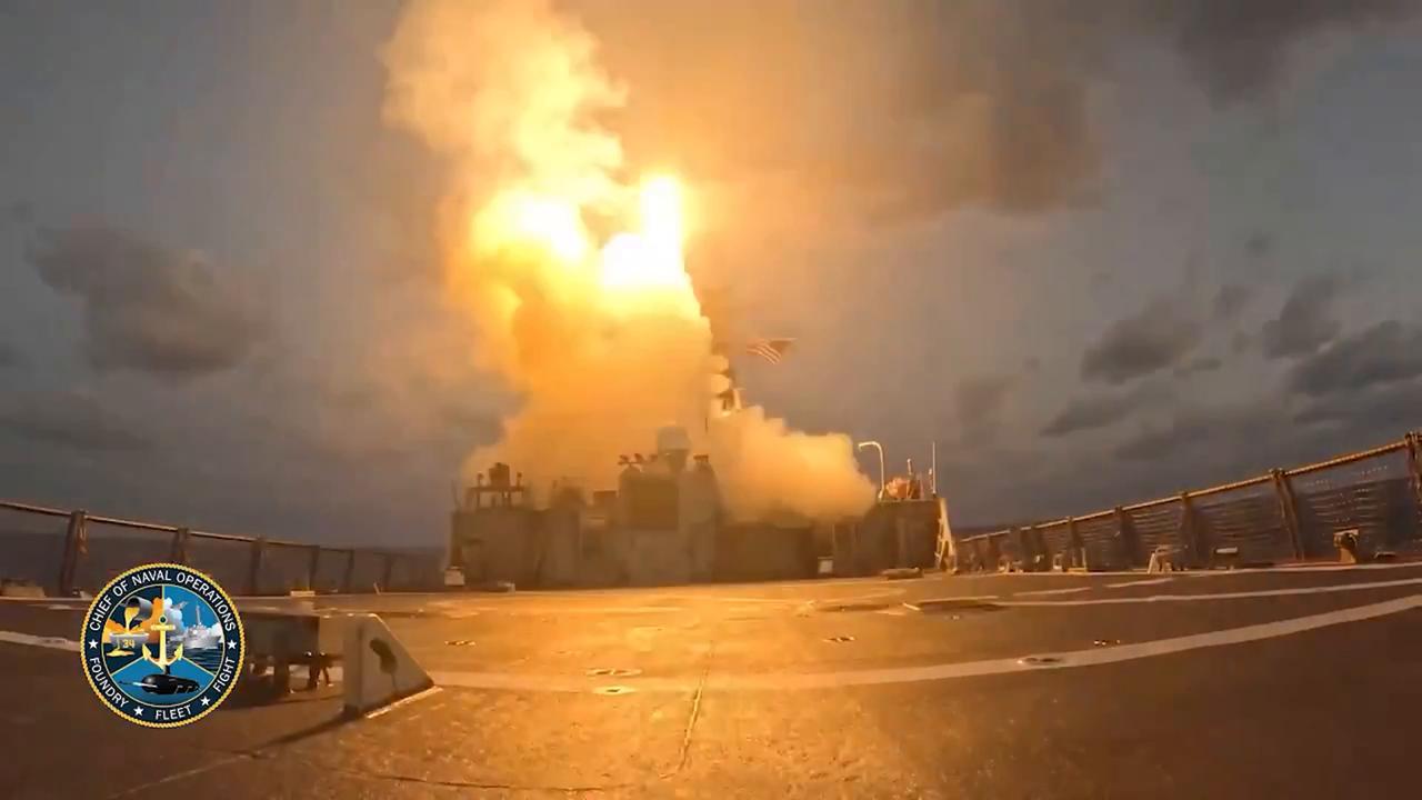 Video thumbnail for US: US aircraft carrier returns to naval base in Virginia after protracted 11 months of operations.