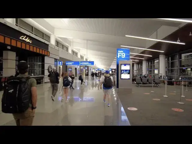 Video thumbnail for Phoenix Sky Harbor Airport Arrival PHX