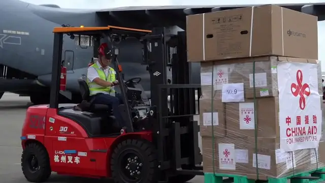 Video thumbnail for China: Humanitarian Aid Departs Shenzhen for Nepal.