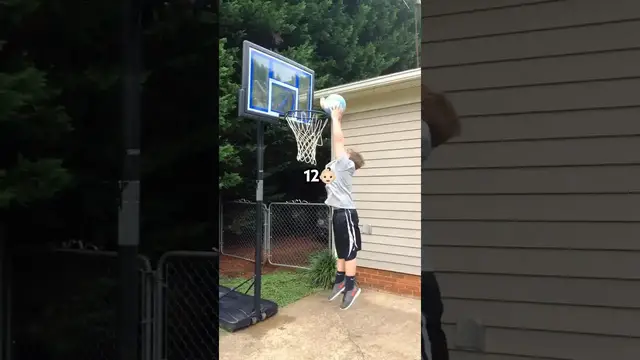 'Video thumbnail for Travis Reynolds: insane dunking journey from 12 to high point university'