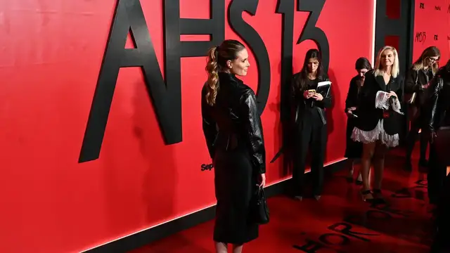 Video thumbnail for "NY: FX's "American Horror Story: 13" Celebration Event - Arrivals" 15.