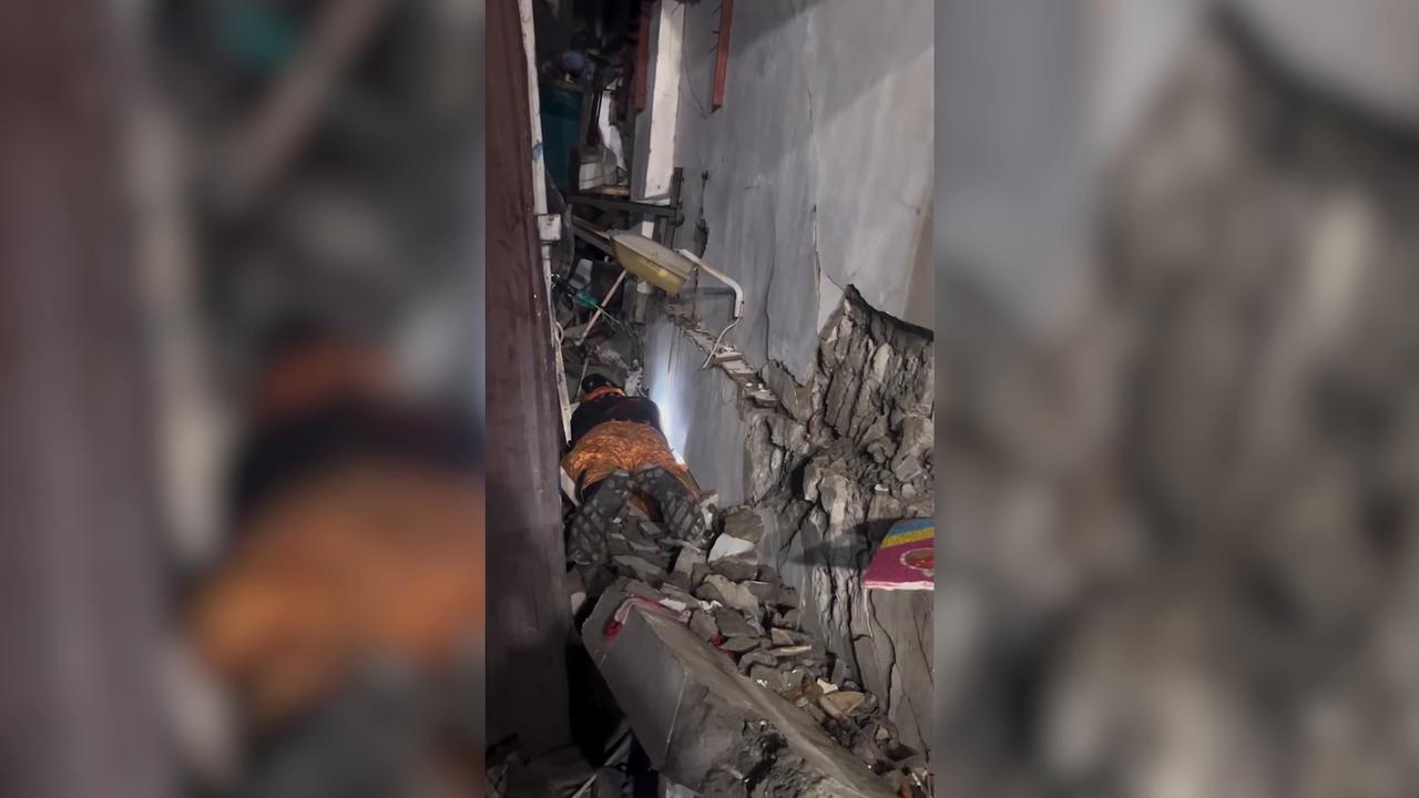 Video thumbnail for Philippines: Philippines earthquake death toll rises to 53.