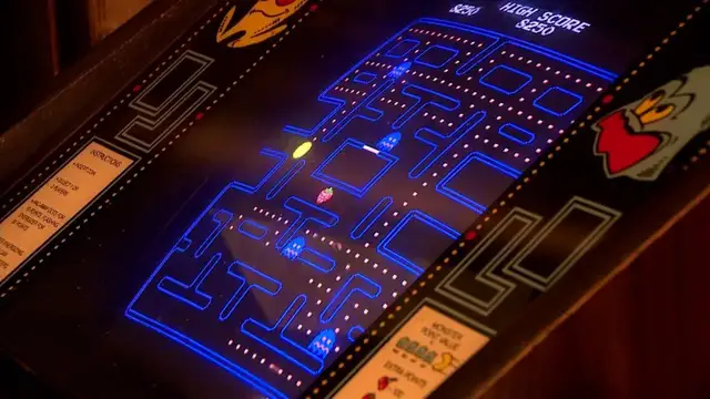 Video thumbnail for Take a Road Trip back to the 1980s at Deep 6 Arcade in Stratford