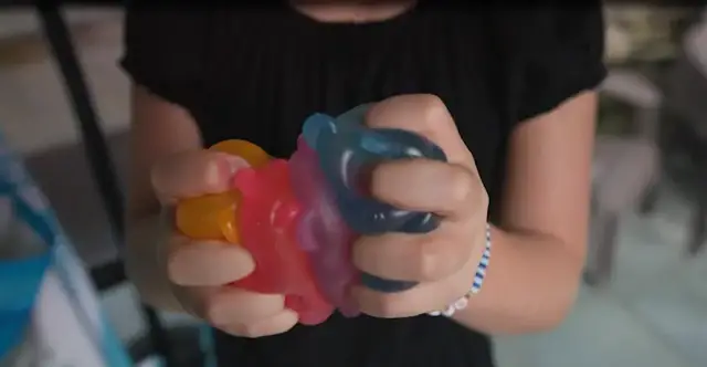 Video thumbnail for Are squishy toys safe? Viral trend raises health concerns for tri-state parents