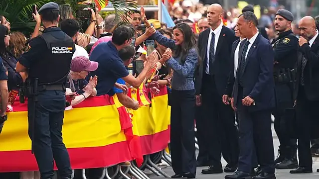 Video thumbnail for Spain seeks ‘good neighbourly relations’ with Morocco as migration crisis shadows royal visit