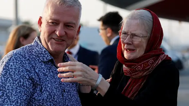 'Video thumbnail for Taliban releases British couple: Peter & Barbara Reynolds were held for eight months'