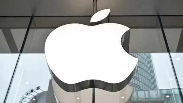 Video thumbnail for Apple Doubles Down On U.S. Chip Production With Broadcom
