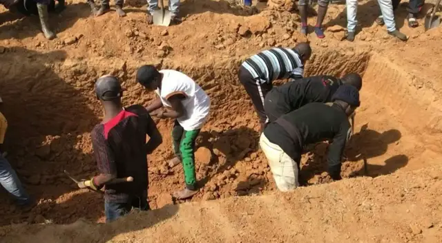 Video thumbnail for Central Nigeria reels after mass killings as fears of further ethnic and land-related attacks grow