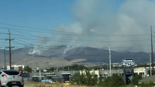 Video thumbnail for US: Claremont Fire Grows to 6,500 Acres, Prompts Evacuations Near Boise.