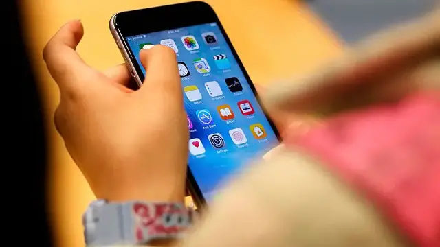 Video thumbnail for How a start-up attempts to expose digitally-altered social media content