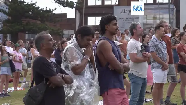 Video thumbnail for Australians unite to honour Bondi mass shooting attack at Jewish festival