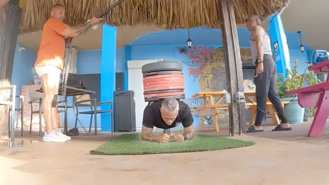 Video thumbnail for Heaviest weighted abdominal plank (male) - 218 kg (480.60 lbs) by Egmond Molina