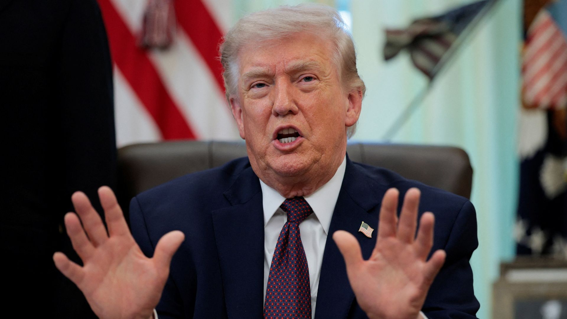 Video thumbnail for Trump says the US could end war on Iran in two to three weeks