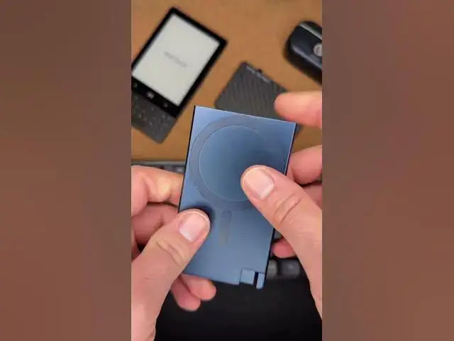 'Video thumbnail for Ekster Cardholder Pro MagSafe: front or back pocket?'