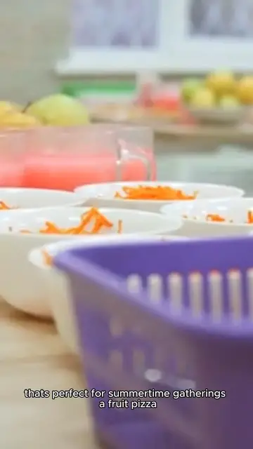 Video thumbnail for Fruit pizza recipe