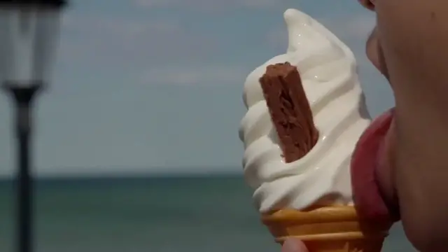 Video thumbnail for Eating ice cream